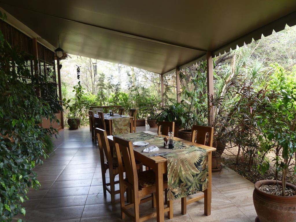 Ikweta Safari Camp Hotel Maua Exterior photo